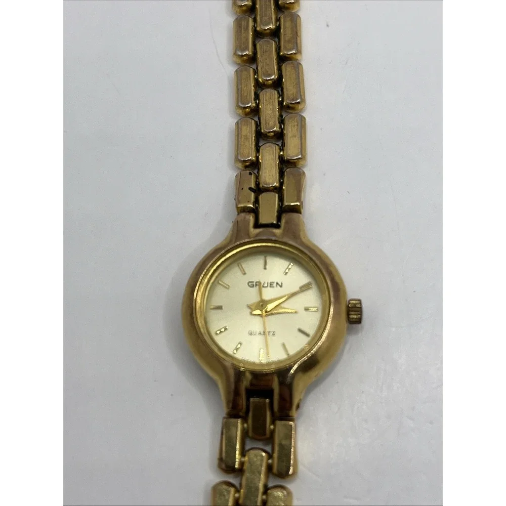 Vintage Gruen Women's Quartz Watch 6